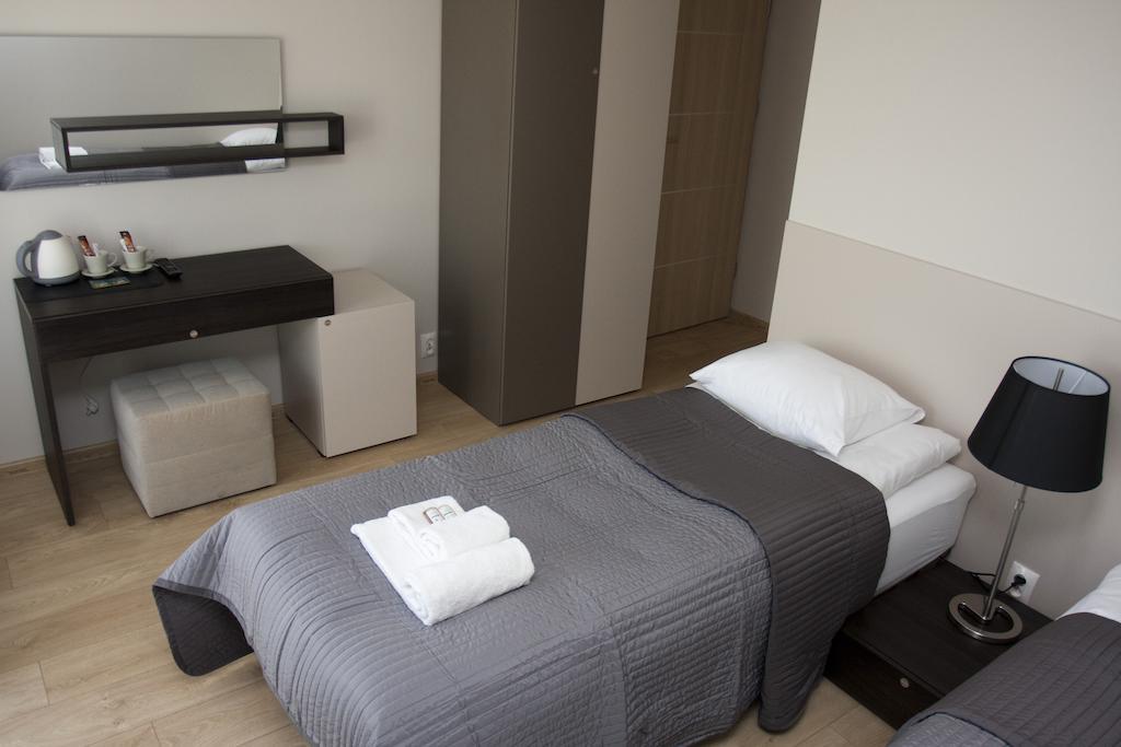 Villa Modlin Airport Nowy Dwór Mazowiecki Esterno foto